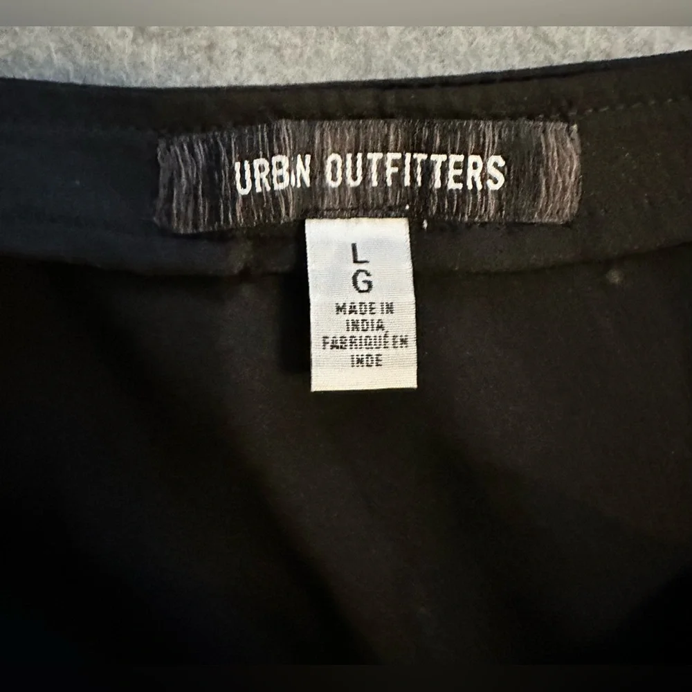 Urban Outfitters Milina Embellished Cami Top black size L - Picture 8 of 8